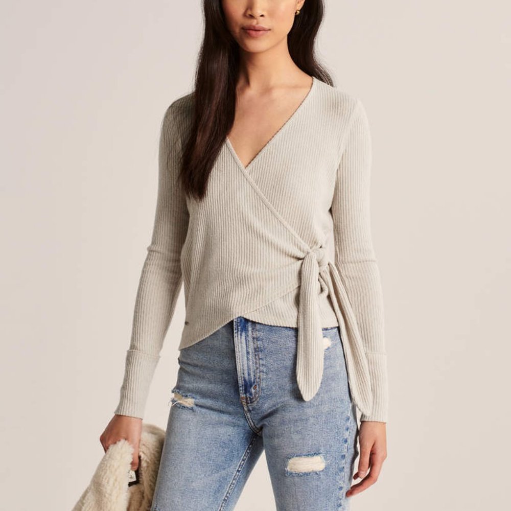 NWT Abercrombie Wrap-Front Long-Sleeve Ribbed Top -Small